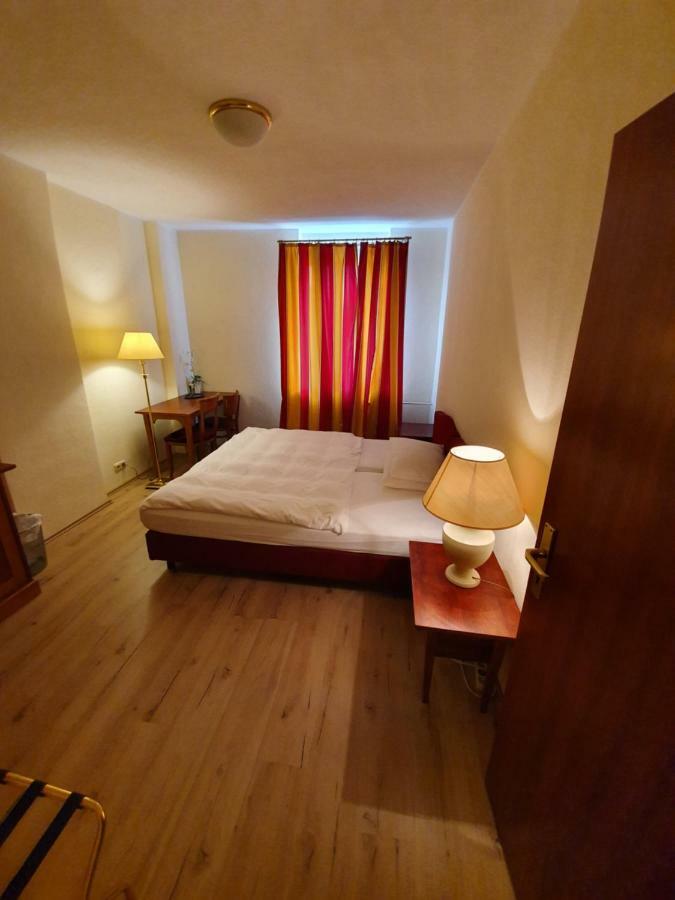 Hotel-Events Adlerpalast Rüsselsheim Eksteriør billede