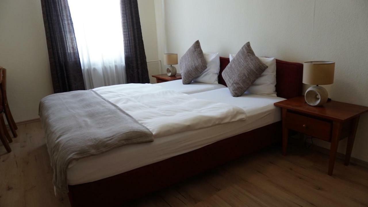 Hotel-Events Adlerpalast Rüsselsheim Eksteriør billede