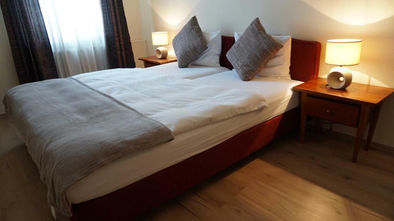Hotel-Events Adlerpalast Rüsselsheim Eksteriør billede
